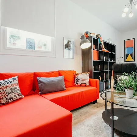 Apartment Cinema *